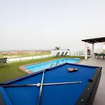Villa Ereza White Homes *