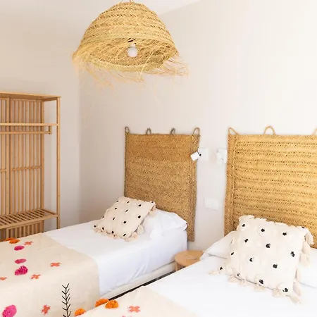Ereza White Homes * 칼레타데푸스테