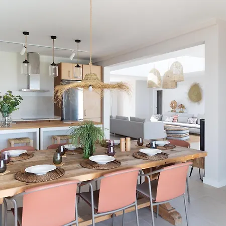 Ereza White Homes Vila *