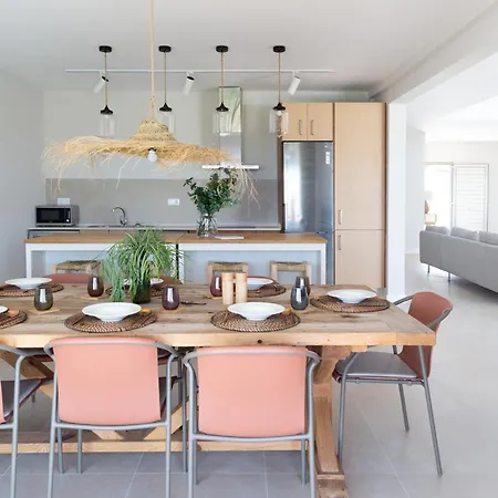 Vila Ereza White Homes