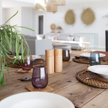 Vila Ereza White Homes *