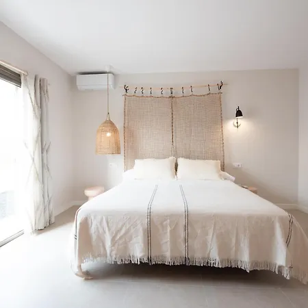 别墅 Ereza White Homes *