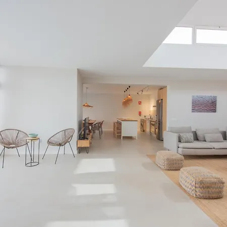 Ereza White Homes 科斯塔卡莱塔
